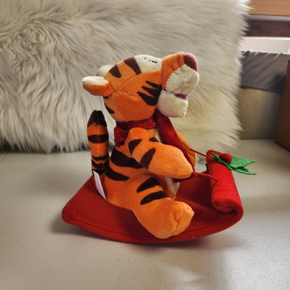 Tigger Disney Lights Sounds Moving Christmas Plush Jingle Bells Singing Pooh - Picture 4 of 8